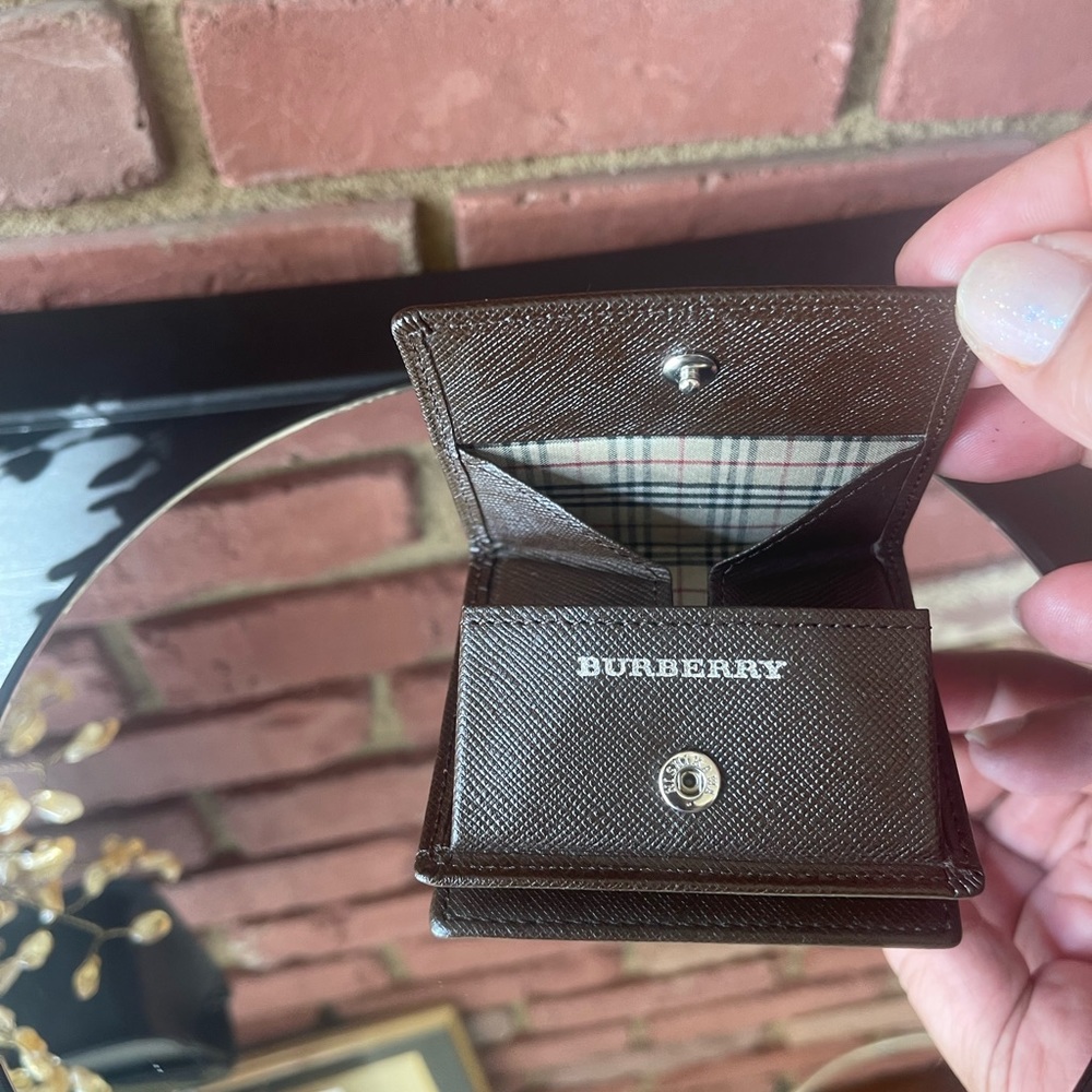 🔥 Burberry 🔥Small Square Leather Coin Case